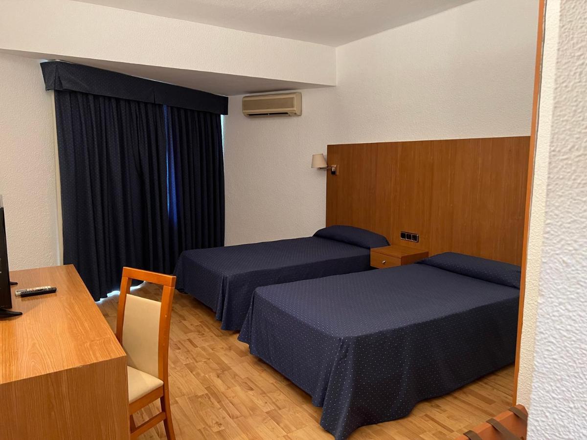 Hotel El Cisne サラゴサ エクステリア 写真